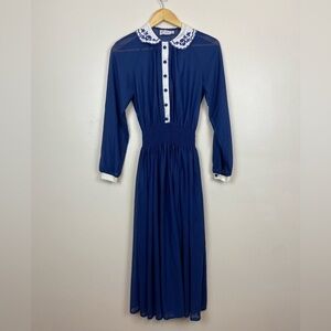 VINTAGE KAY WINDSOR 1950s-1960s Collared Embroidered Button Smock Waist Dress